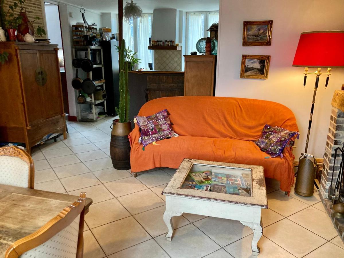 Vila L Annonce N Est Pas D Actualite Ne Pas Prendre De Reservation Saint-Fargeau  Exteriér fotografie